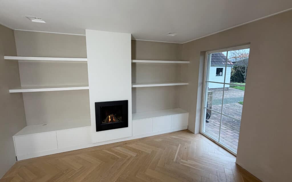 Spoedklus stucwerk muur balk voorbeeld